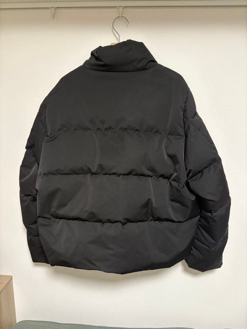 Lui’s ブラック ダウンジャケット