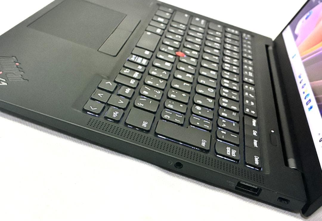 美品 2022年 ThinkPadX1 Carbon Gen10 i5 12世代