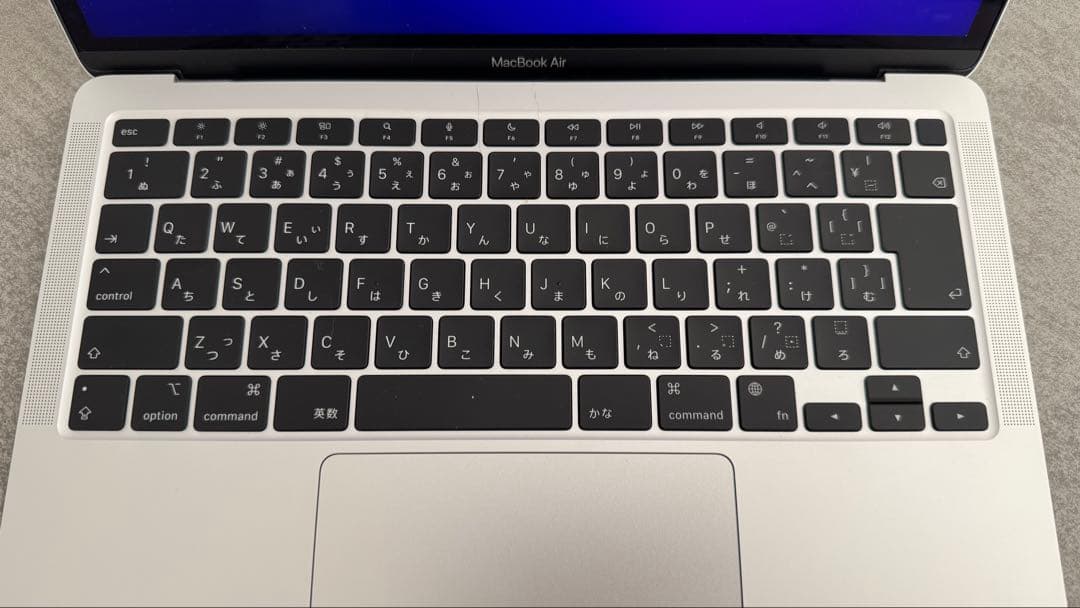 MacBook Air ( M1, 2020) シルバー8G/SSD256G