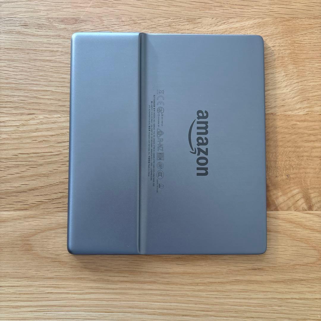 Kindle Oasis 10世代 8GB ブラック 広告無し 純正カバー付き