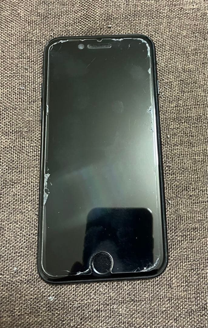 Apple iPhoneSE2 64G 本体 バッテリー79%