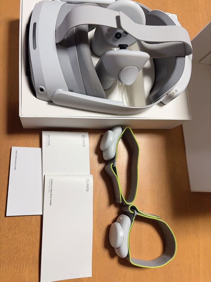 PICO4 ultra VR モーショントラッカー付き