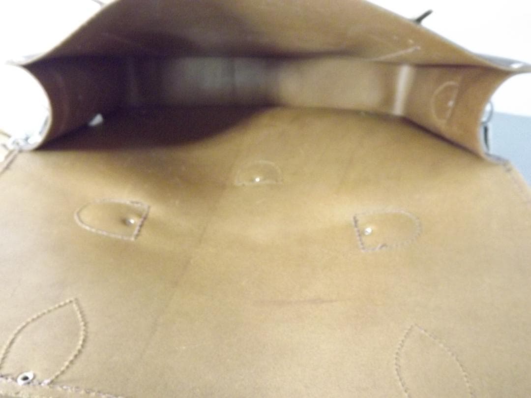 美品 ザッチェルズ イギリス製 レザーバッグ ハンド・ショルダー・リュック