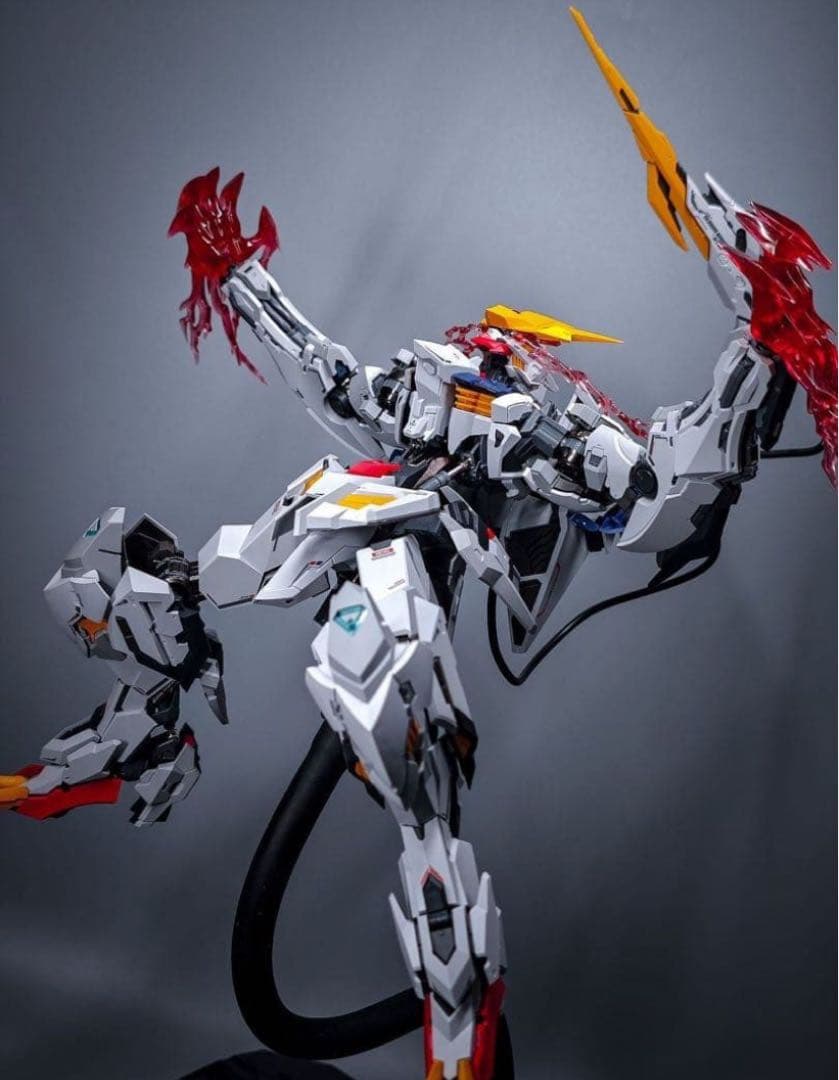 1/100 狼王　バルバトスルプスレクス　ダイキャスト付き　プラモデル