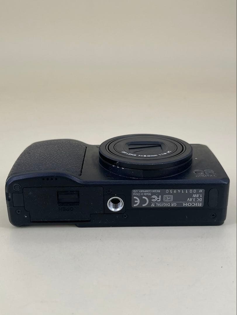 RICOH GRD コンパクトデジタルカメラⅣ ＋SDカード+ カードリーダー