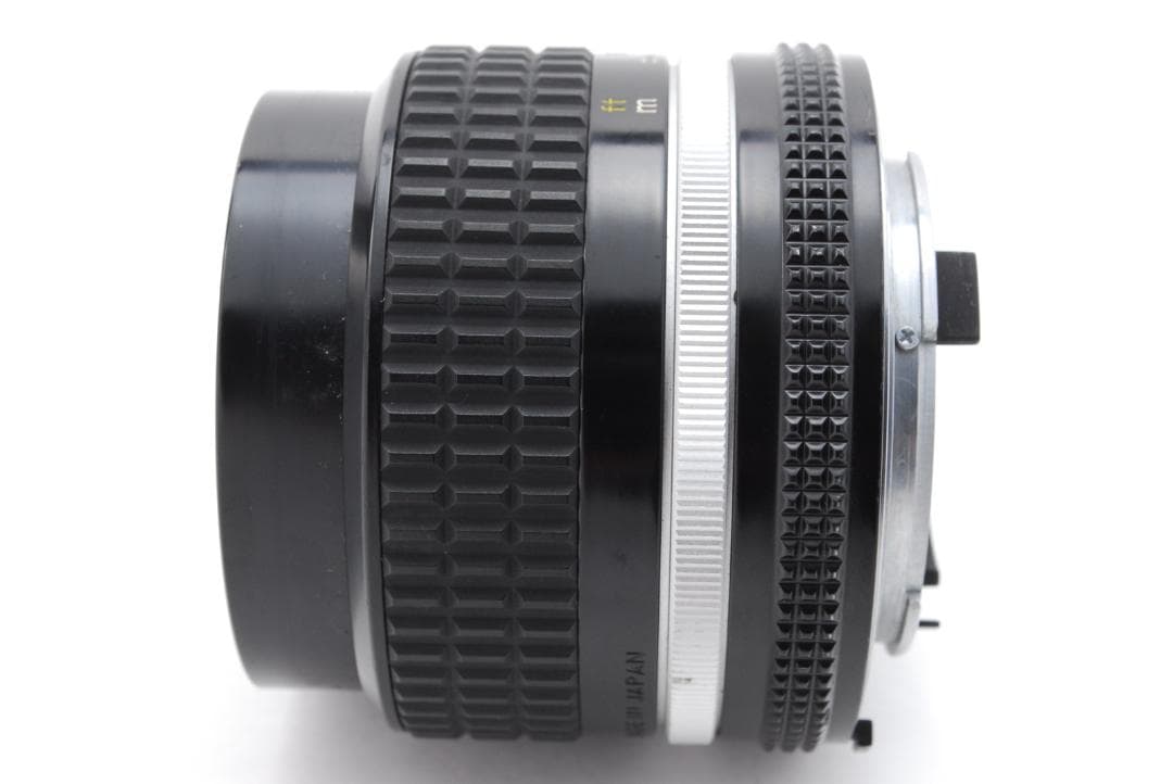 NIKKON NIKKOR 35mm f/2.8 Ai-s レンズ