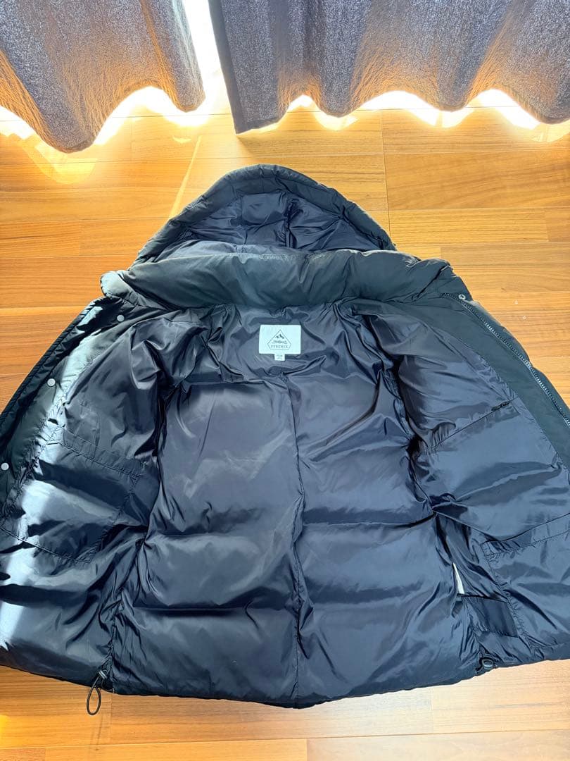 PYRENEX フード付きダウンジャケット ブラック　REIMS