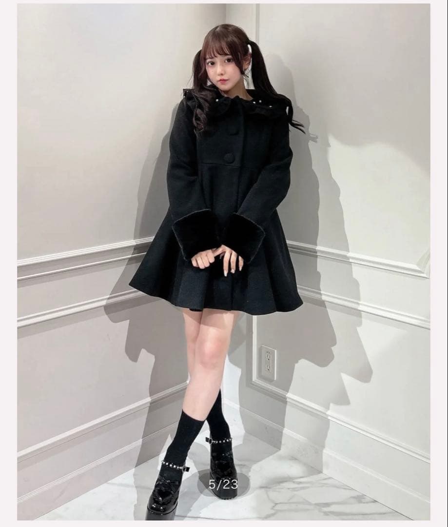 pium ビジューカラードーリーフレアコート