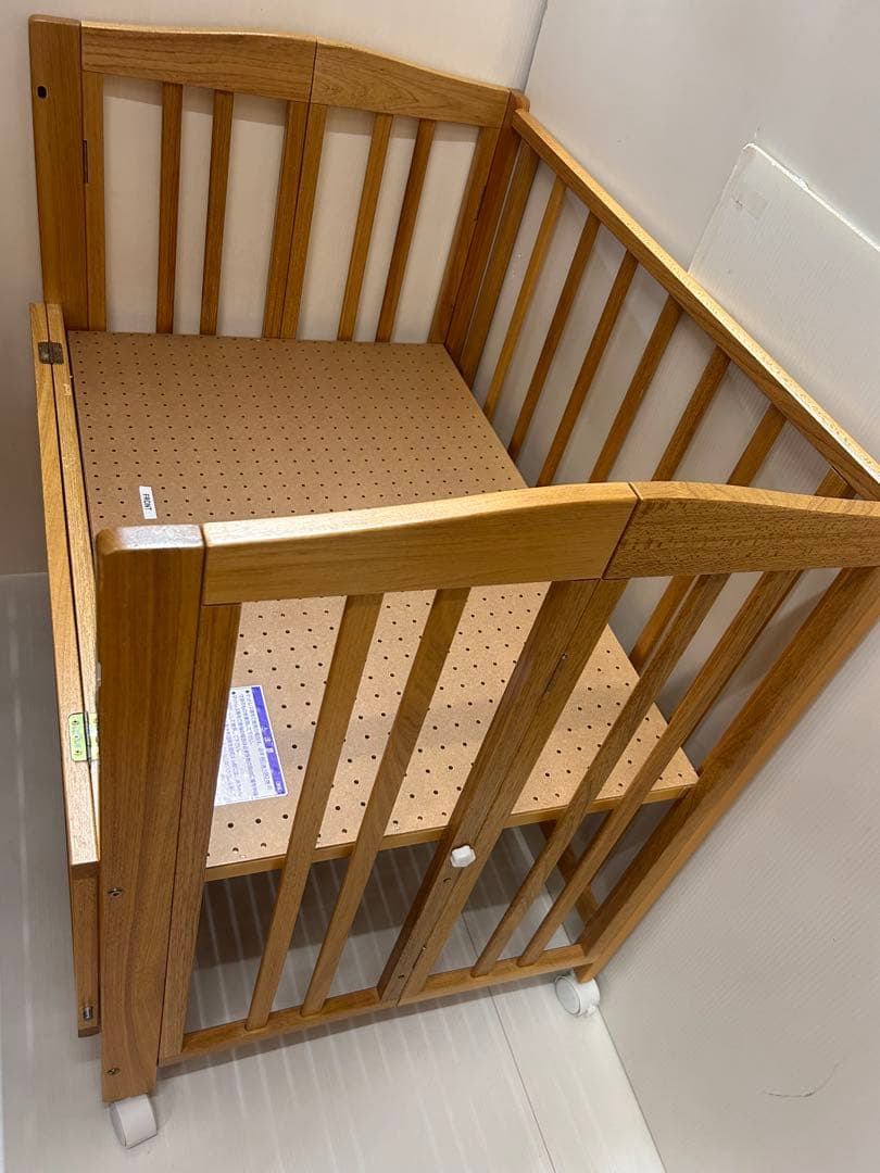 カトージ　ベビーベッド　折りたたみ　ミニ