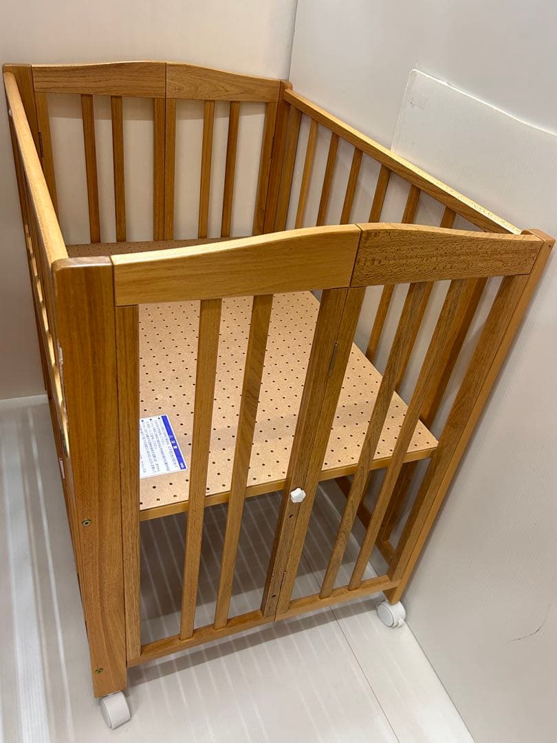 カトージ　ベビーベッド　折りたたみ　ミニ