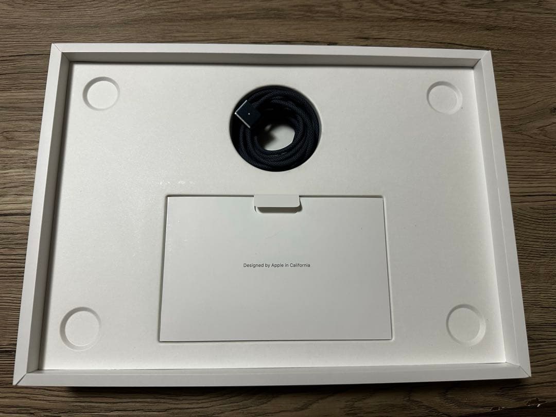 MacBookAir 13.6-inch アップル・ほぼ未使用に近い