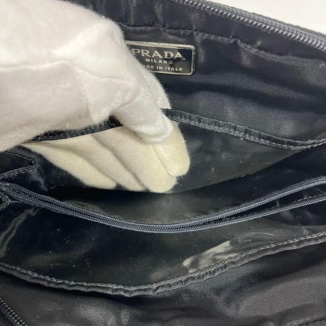 ✨美品✨PRADA　ポーチ　バッグ　三角ロゴ　ナイロン　ブラック
