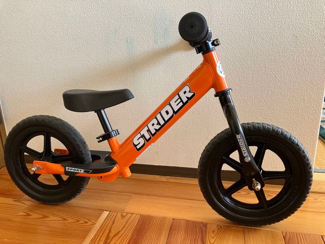【正規品】STRIDER スポーツモデル 12インチ　オレンジ　日本正規品