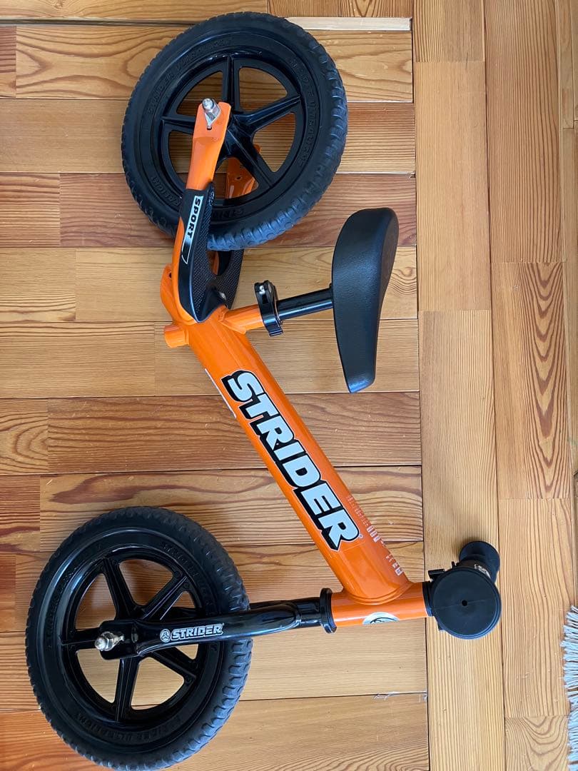 【正規品】STRIDER スポーツモデル 12インチ　オレンジ　日本正規品