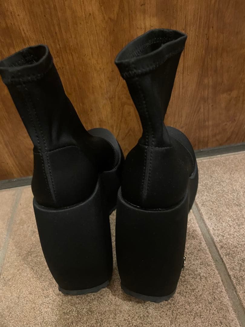 y*a様 YELLO TOKYO BLACK PLATFORM SHORT BO