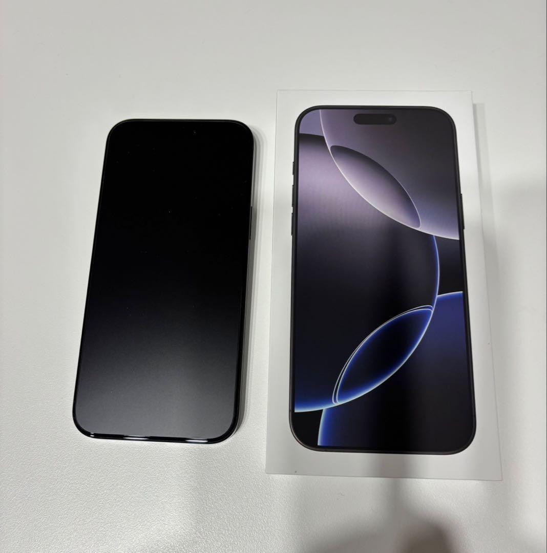 iPhone16 pro max 256GB ブラックチタニウム　ケース付き