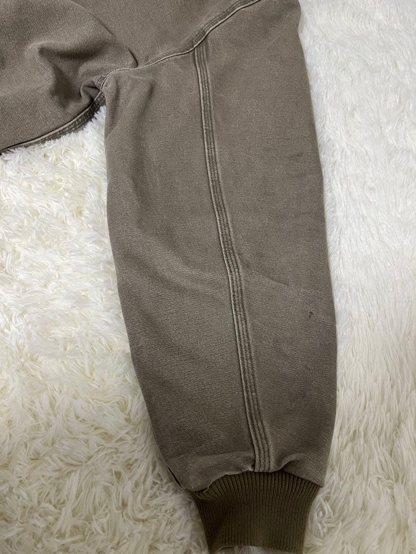 希少　Mサイズ　カーハート サンタフェ　ボンバージャケット J102