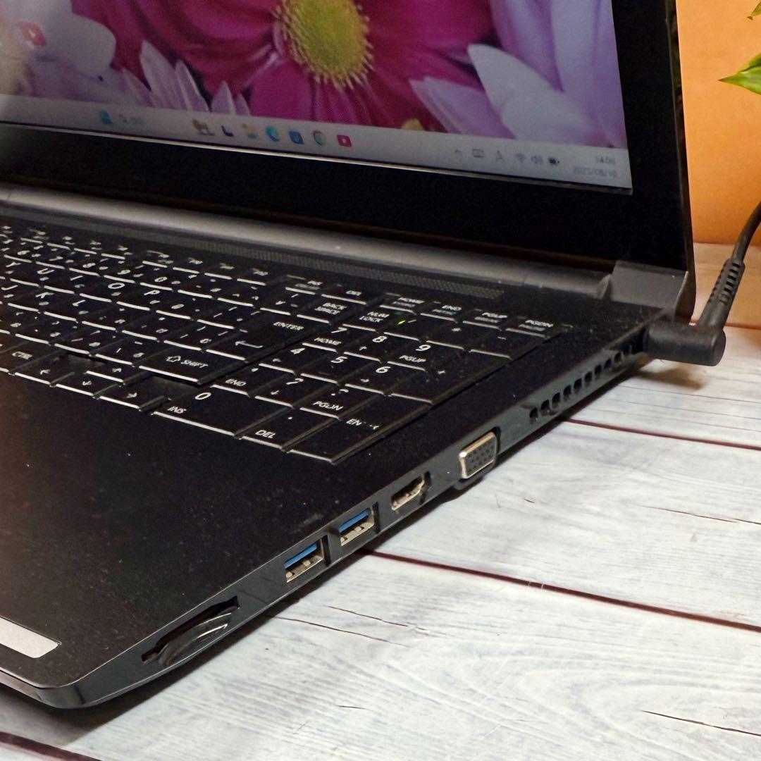 第7世代☘️ノートパソコン ☘️爆盛りメモリ16GB☘️SSD☘️Windows11