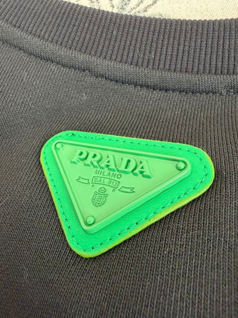 【PRADA】ブラック スウェット S