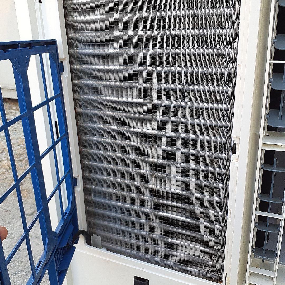 窓用エアコン中古品　KAW-1816