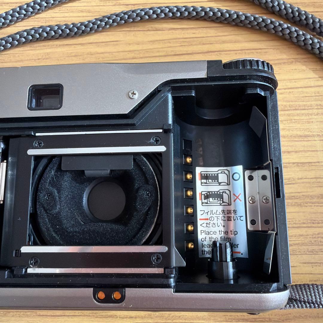 【動作確認済】CONTAX T2 チタンシルバー 35mmフィルムカメラ