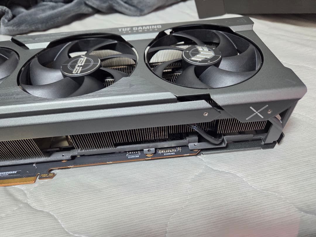 グラフィックボード・グラボ・ビデオカード ASUS TUF Gaming Radeon RX 7900 XTX 16GB