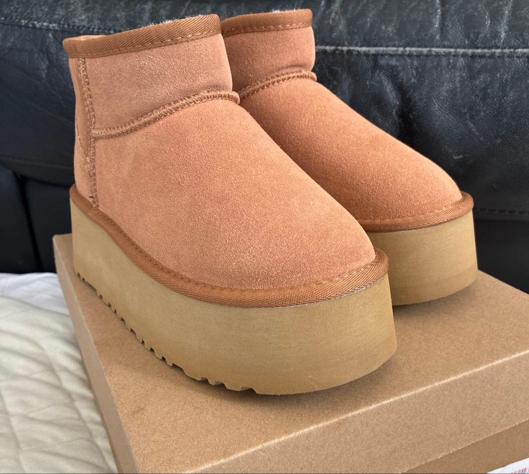 【新品】UGG 22 5 厚底ムートンブーツ ブラウン