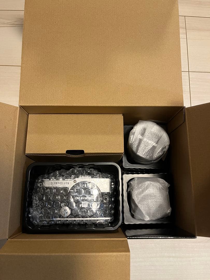 新品未使用 OLYMPUS PEN E-P7 EZ ダブルズームキット シルバー