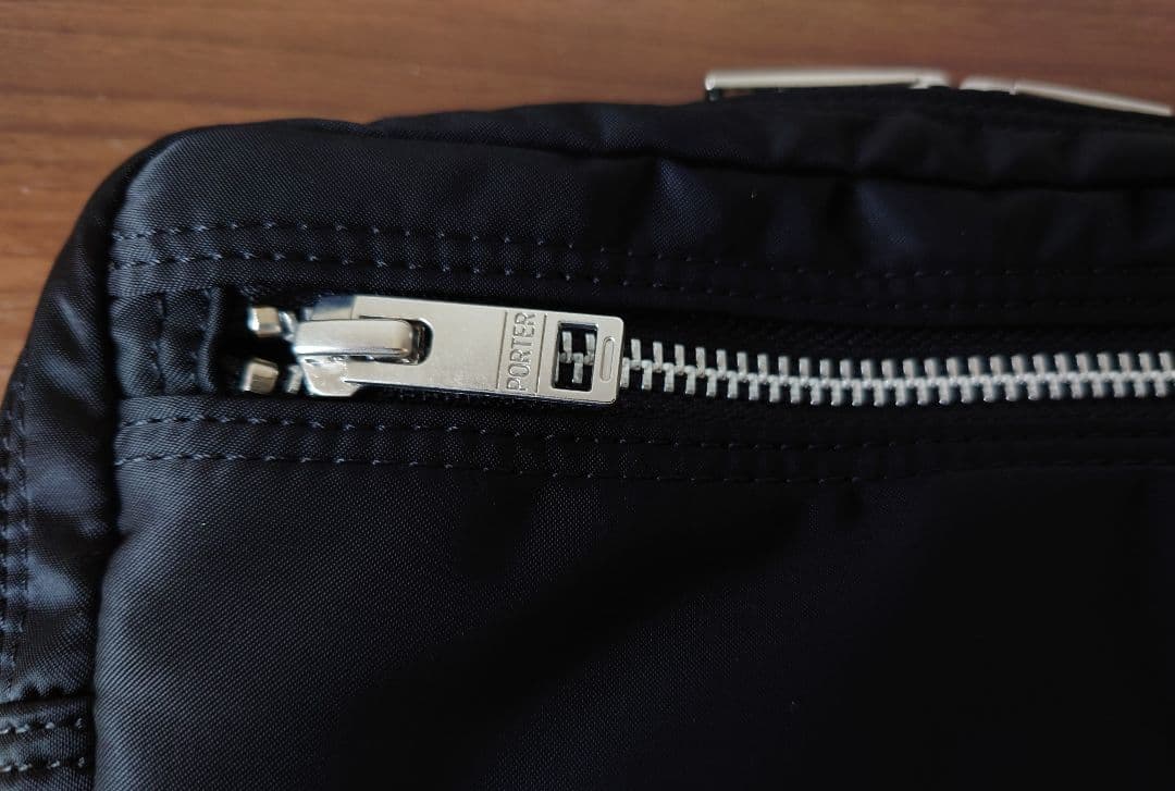美品　PORTER　ポーター　タンカー　ポーチ　新型　　　小物入れ