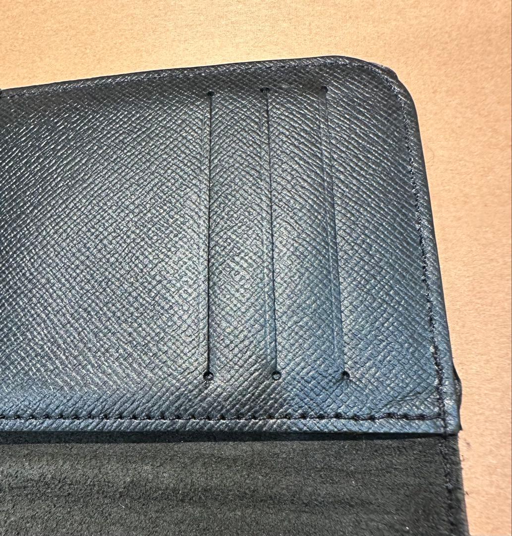 【中古美品】ルイ・ヴィトン iPhone15pro手帳型ケース　モノグラム