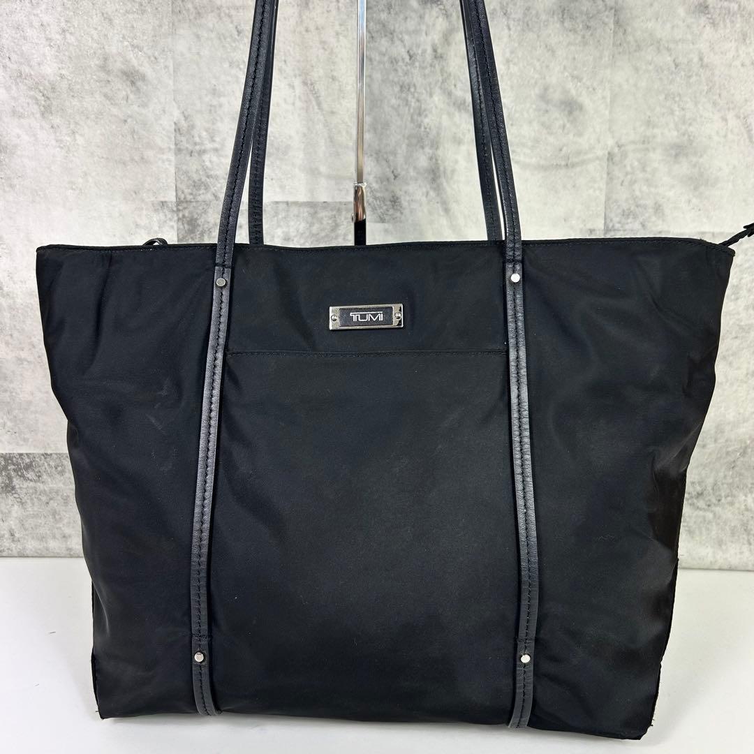 ☆美品☆ TUMI トゥミ　ナイロン　トートバッグ　ブラック