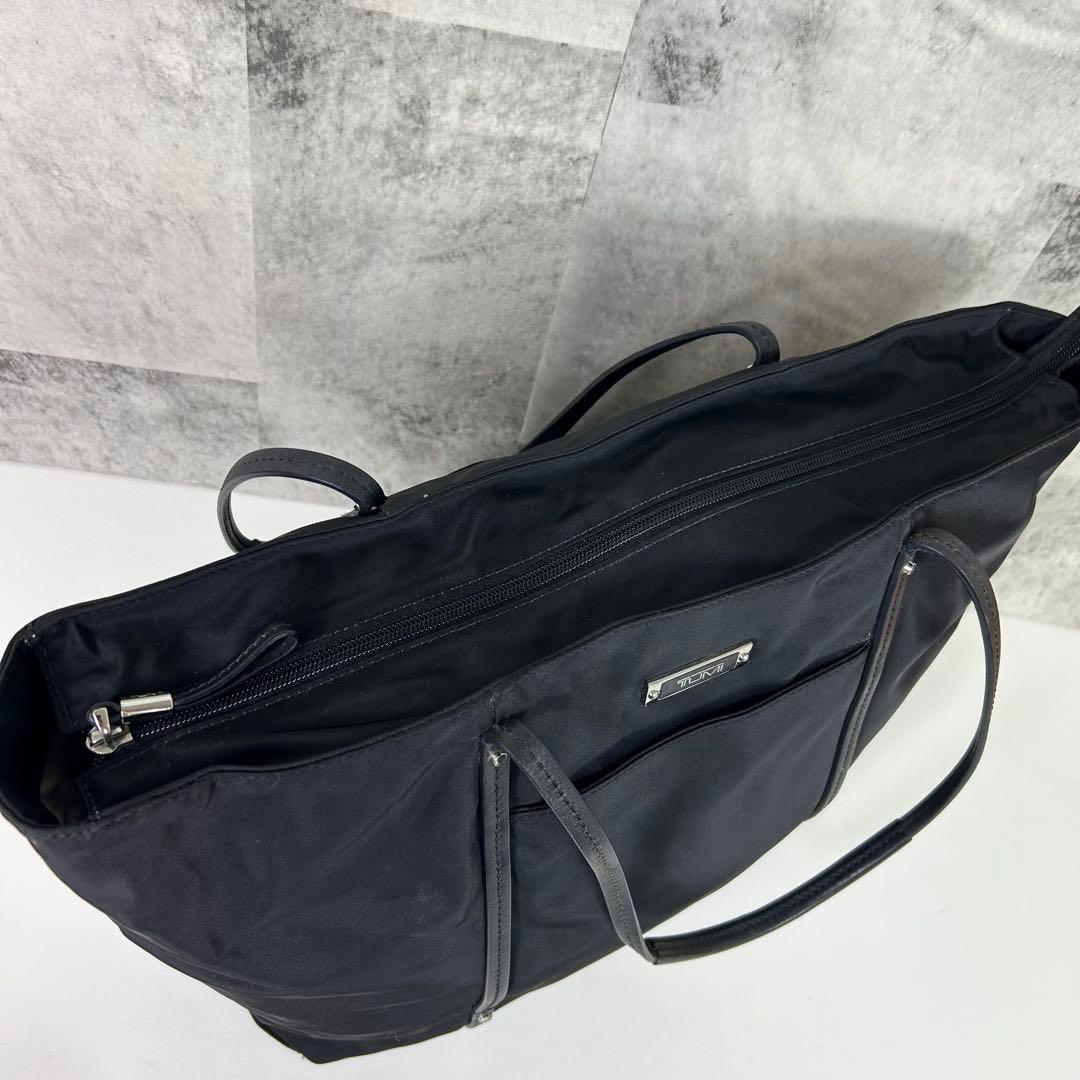 ☆美品☆ TUMI トゥミ　ナイロン　トートバッグ　ブラック