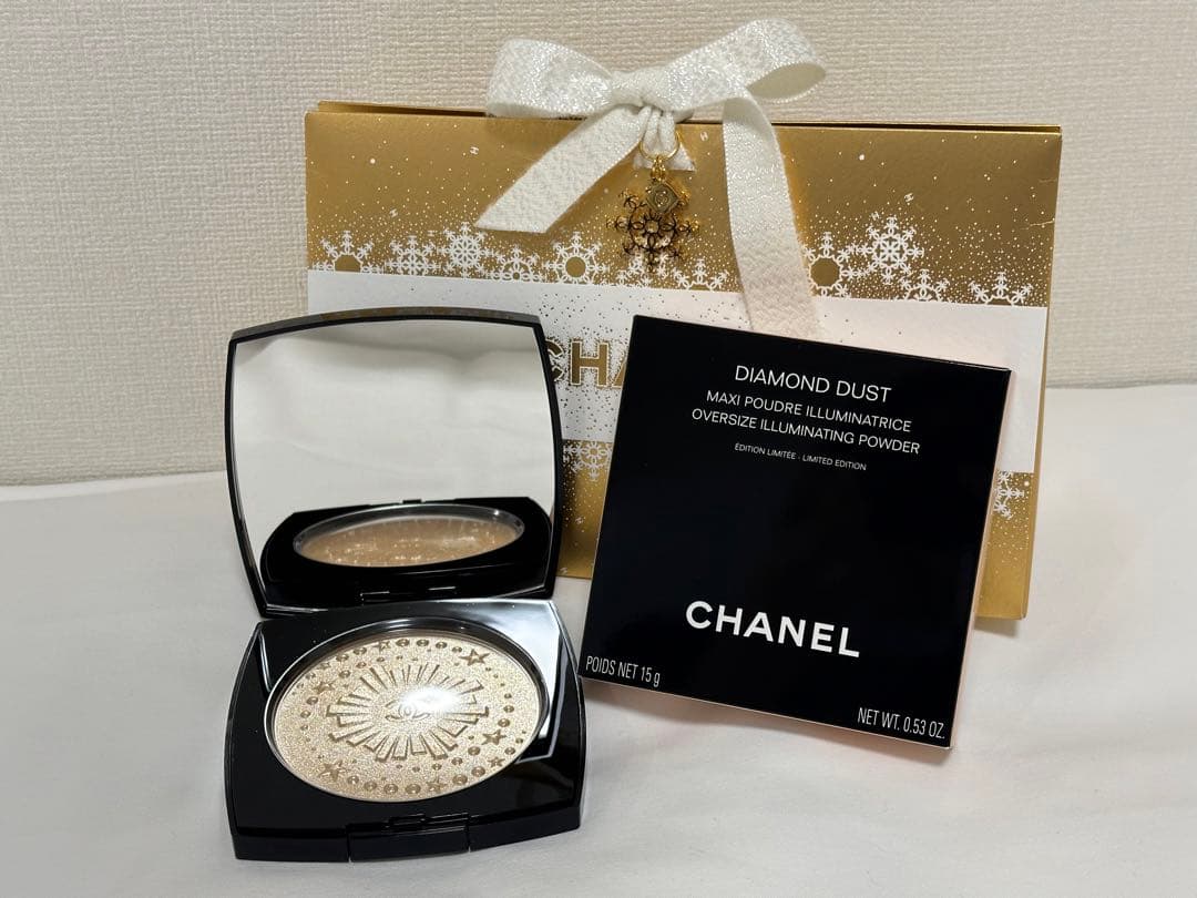 CHANEL DIAMOND DUST ハイライトパウダー 限定版
