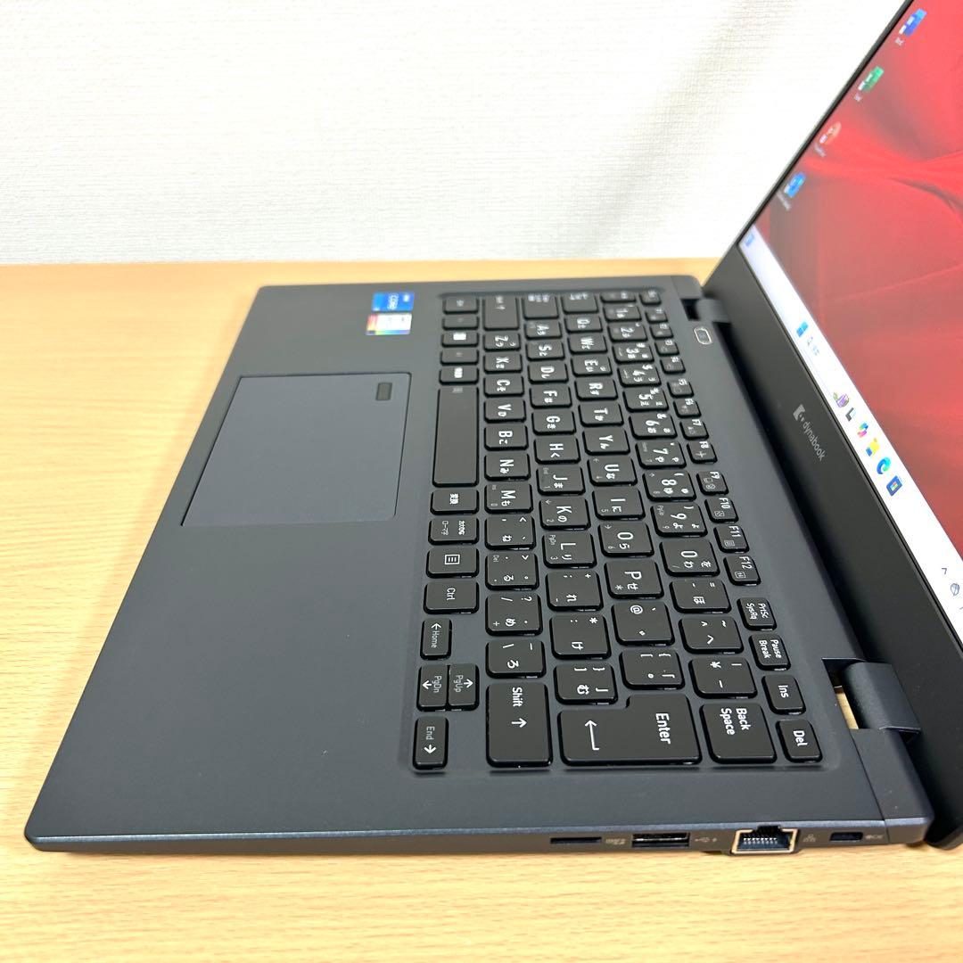 東芝 TOSHIBA dynabook G83/KW 16GB 第12世代 i5