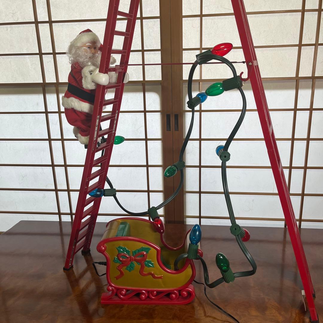 サンタさんが電動ではしごを上り下りします！ライト付き クリスマスソングも流れる