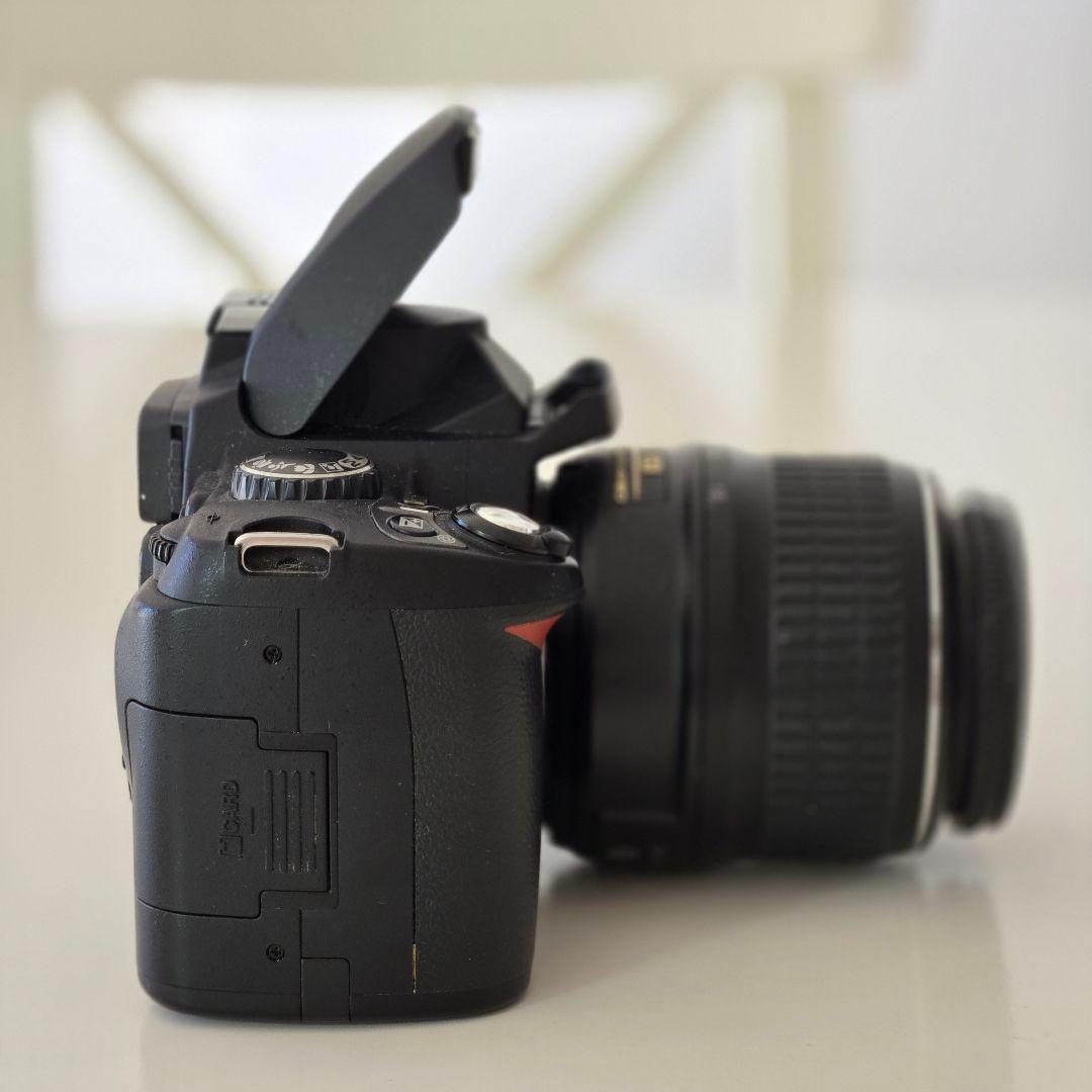 【ニコン】デジタル一眼レフカメラ Nikon D40x ダブルレンズセット