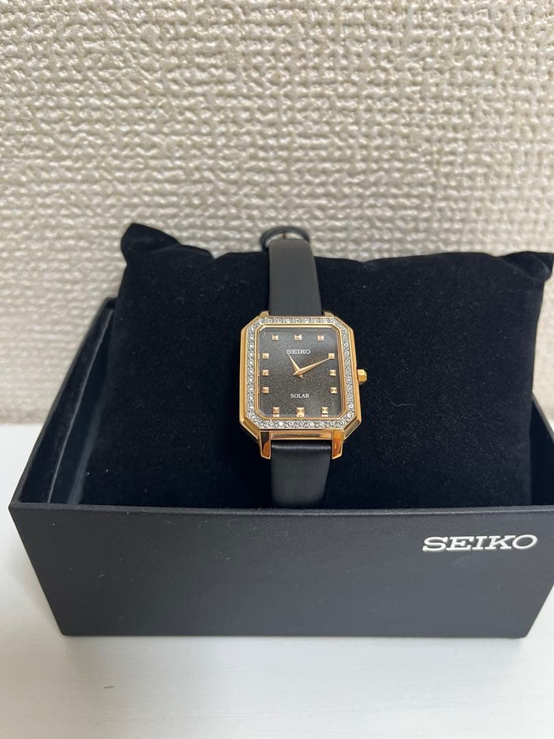 SEIKO 腕時計 セイコー レディース腕時計　ソーラー　並行輸入品