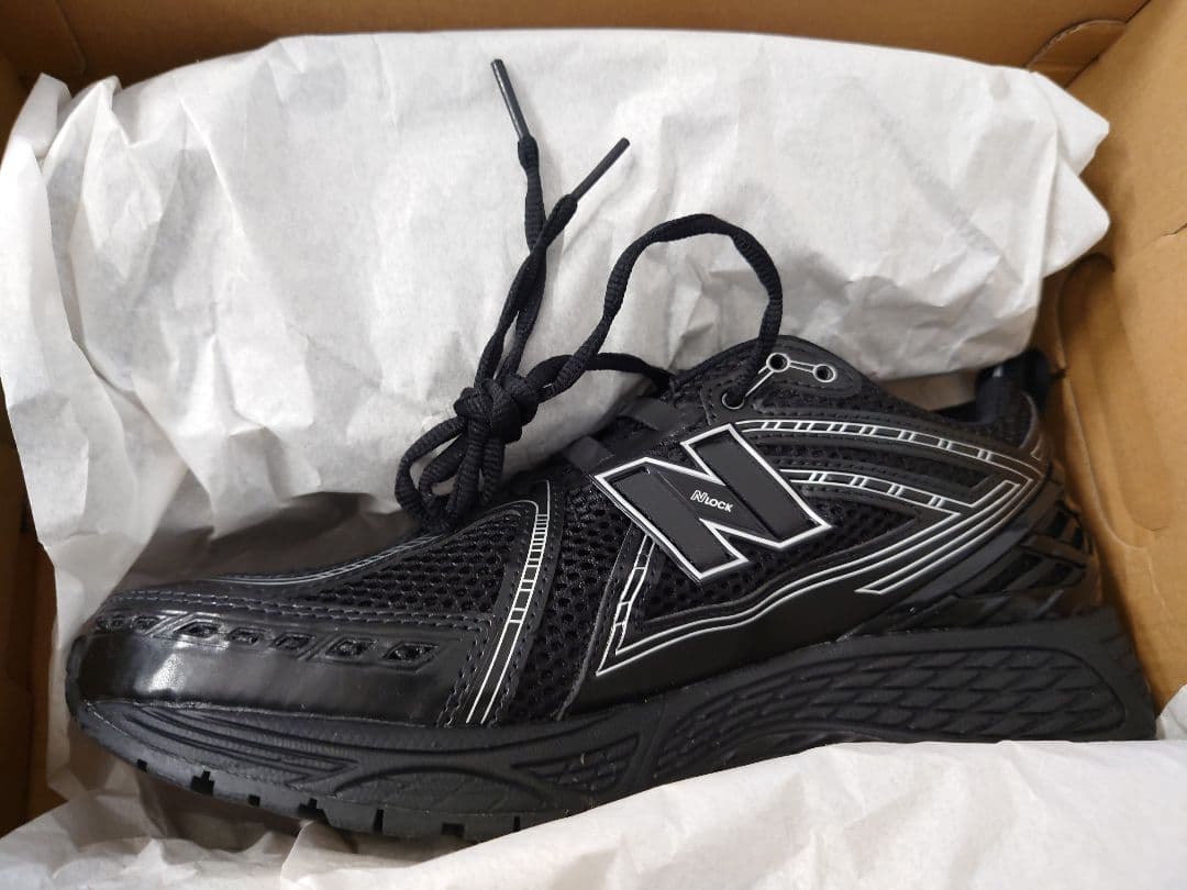 靴 New Balance M1906RCH BLACK