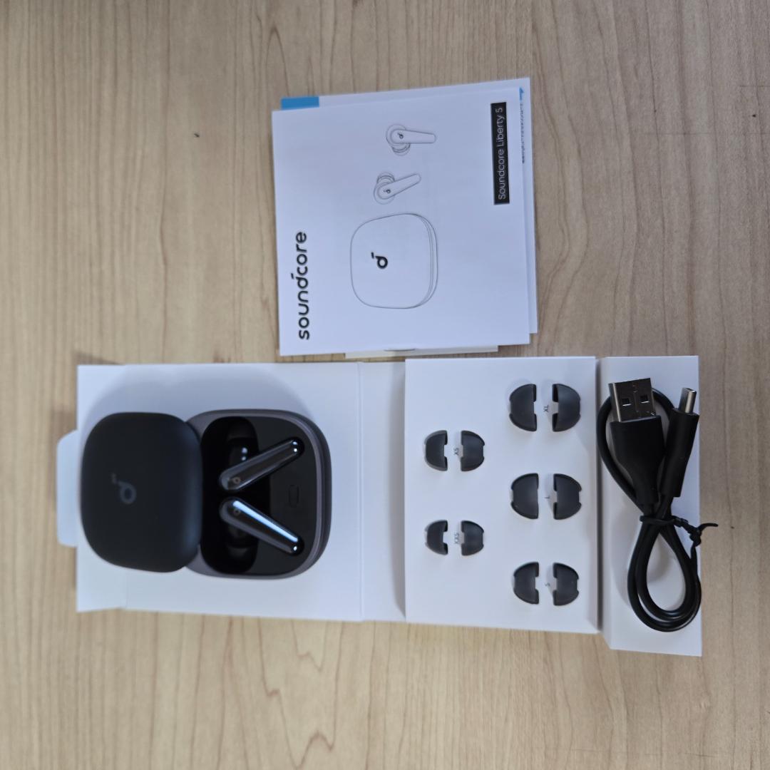 【ほぼ新品】Soundcore Liberty 5