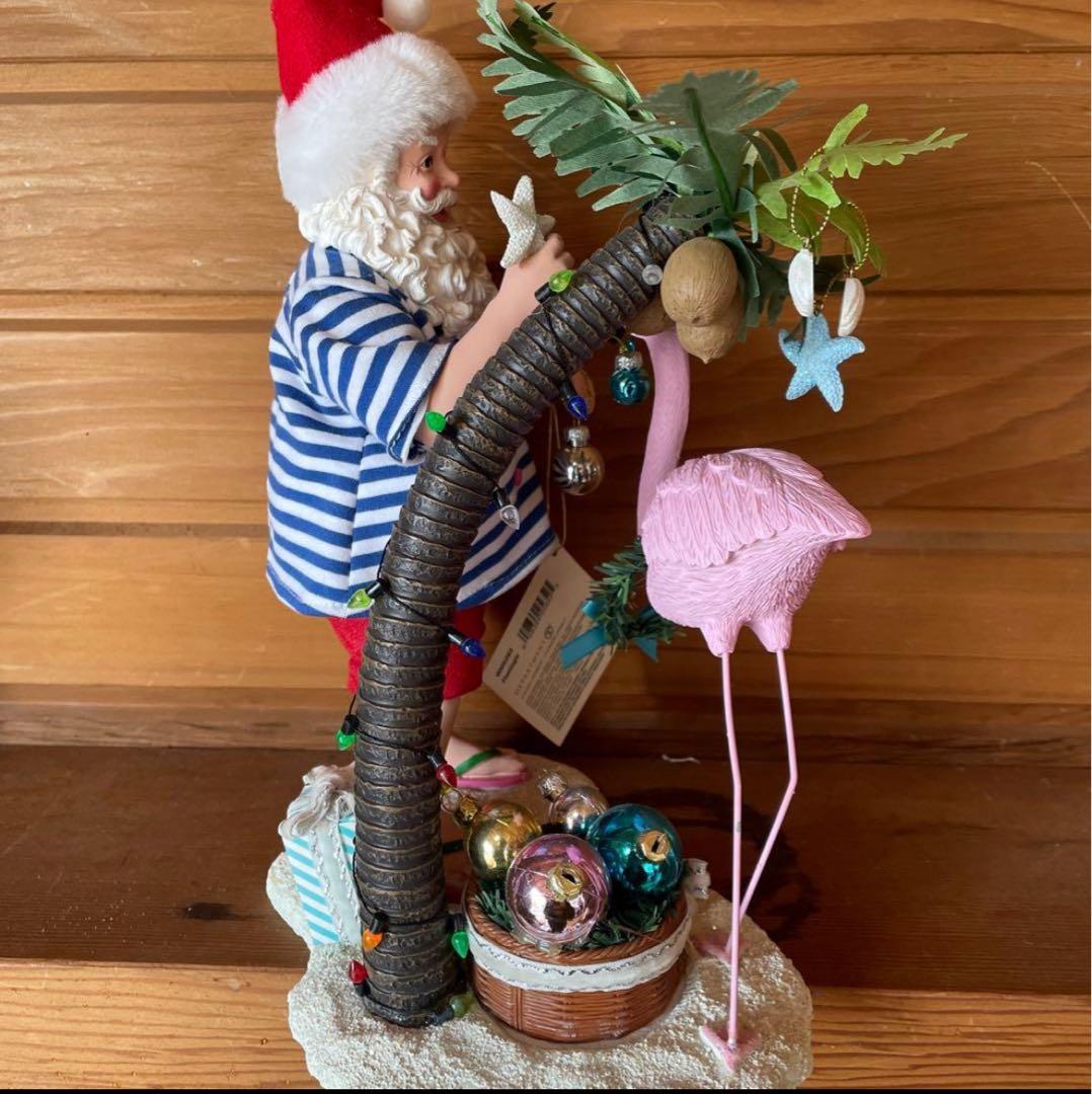 ハワイアンサンタクロースとフラミンゴのクリスマス装飾
