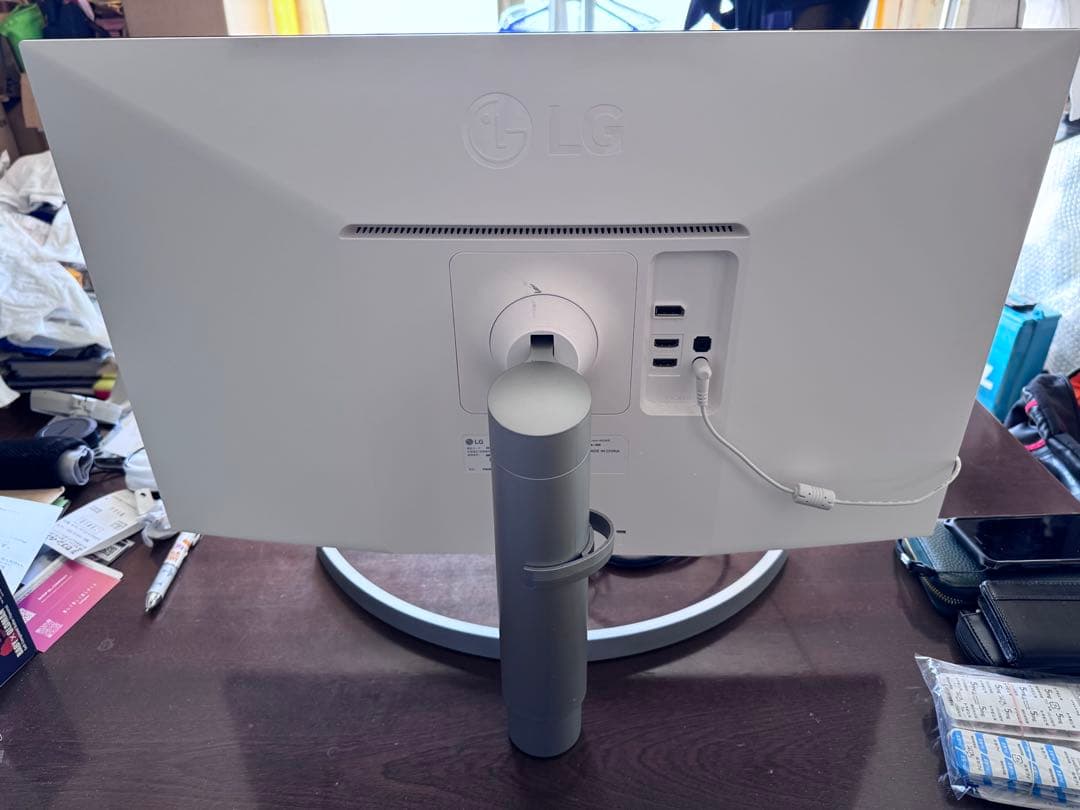 LG 4Kモニター 27UL550-W