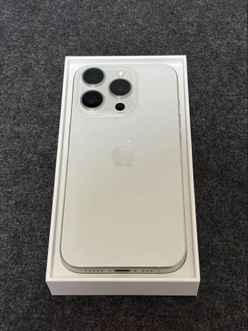 Apple iPhone 15 Pro ホワイト 256G SIMフリー