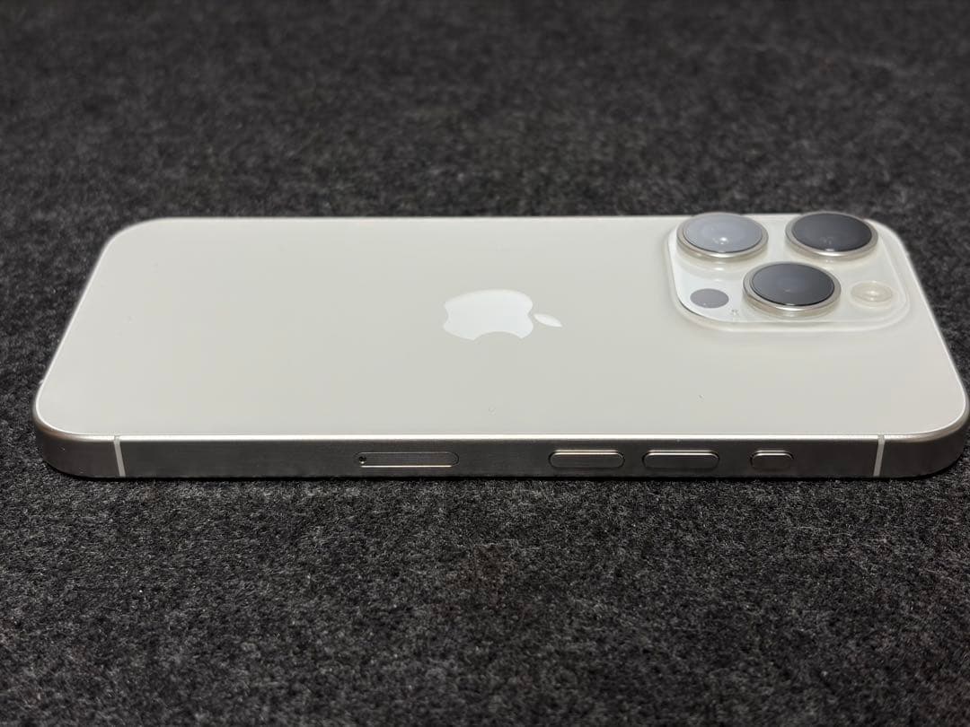 Apple iPhone 15 Pro ホワイト 256G SIMフリー