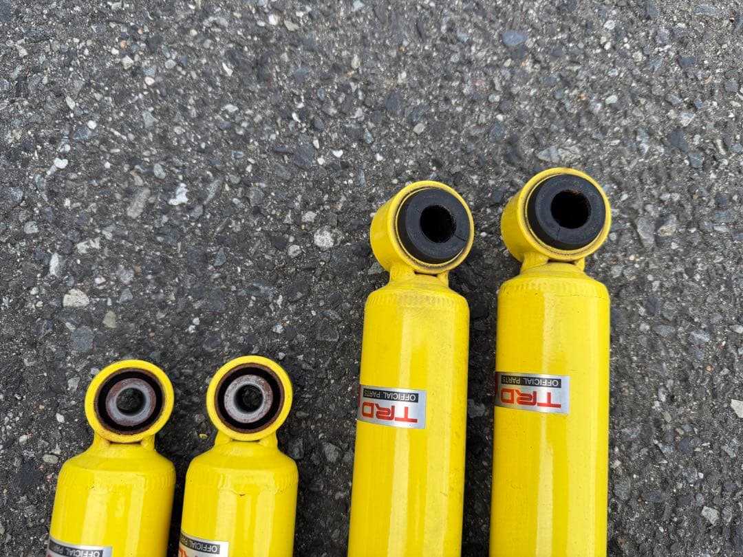 TRD トヨタ 200系ハイエース ショックアブソーバー　2WD