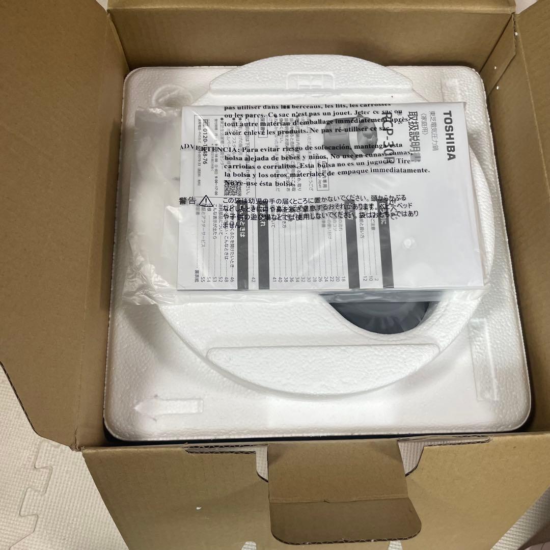 未使用品 TOSHIBA 電気圧力鍋 RCP-30R K ブラック