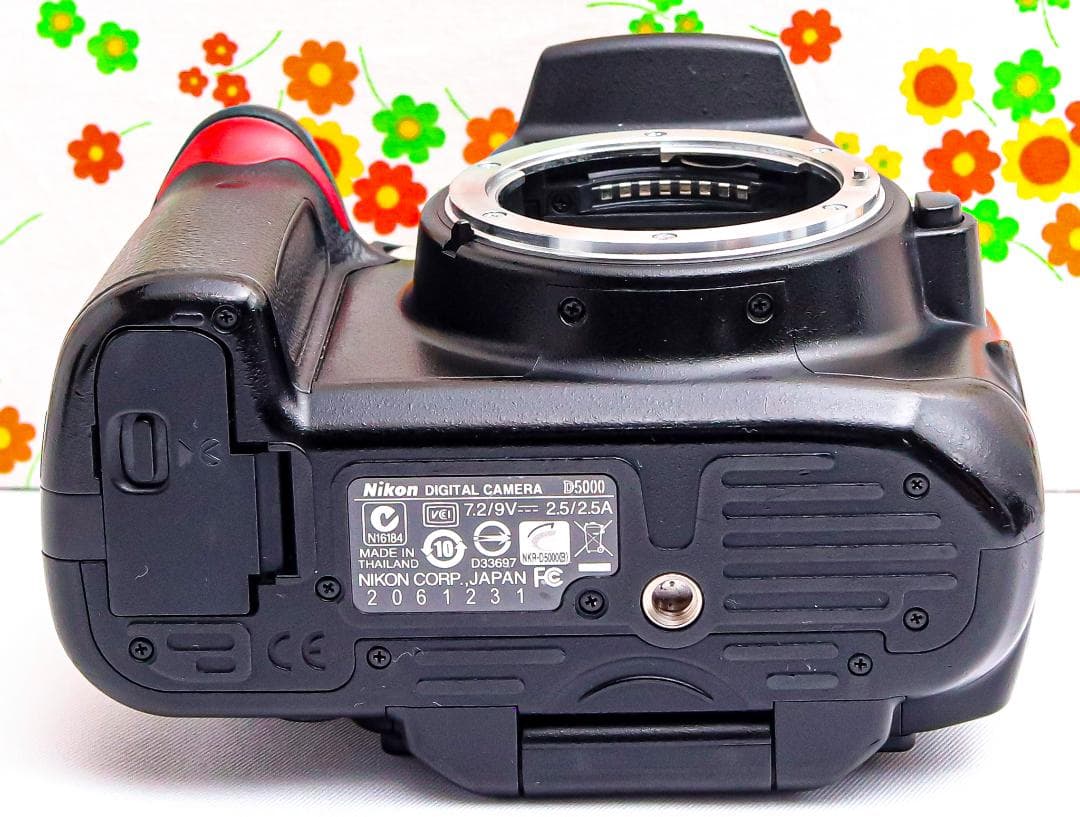 美品 Nikon D5000☆高画質☆動画撮影☆スマホに送れる☆デジタル一眼レフ