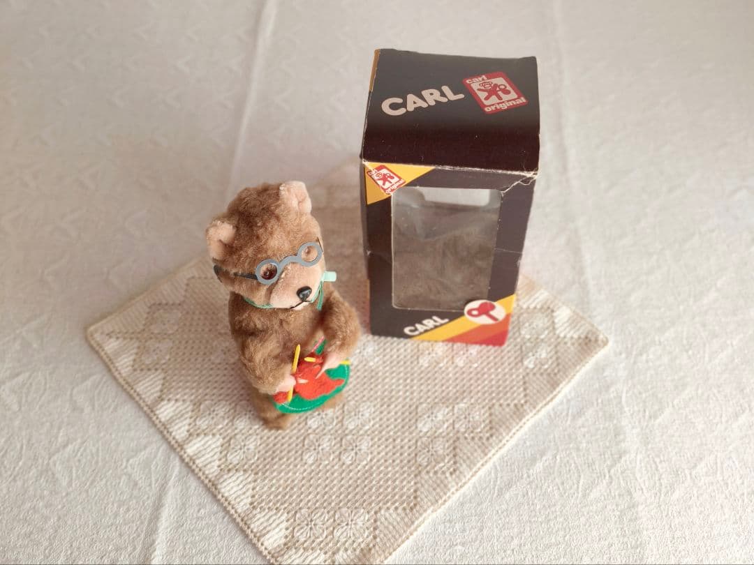 * vintage bear ❀ ゼンマイ仕掛けの 編み物 クマさん