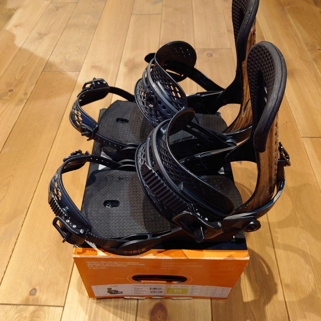 UNION Force スノーボードビンディング ブラック/ウッド