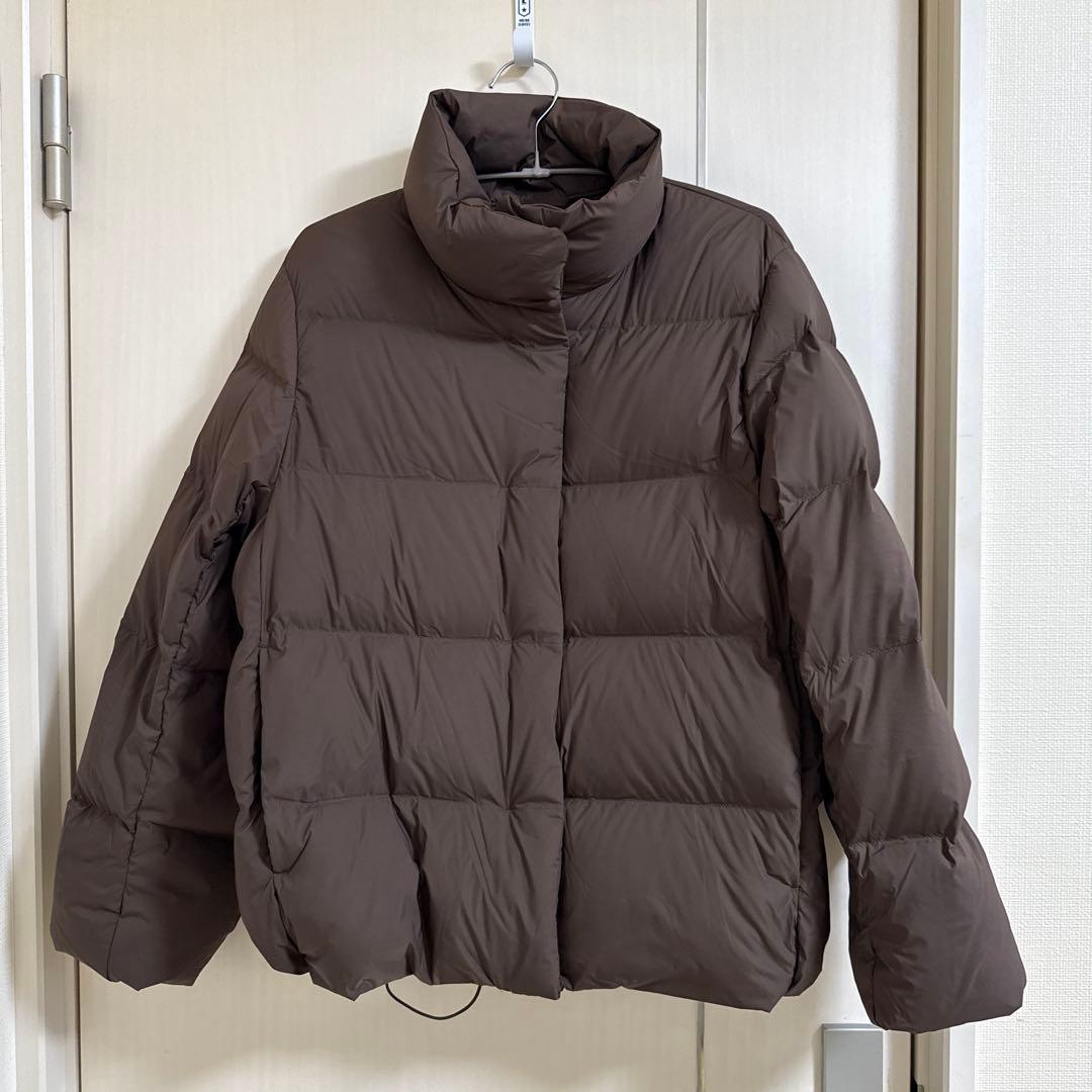未使用品！！ユニクロ⭐︎パウダーソフトダウンジャケット　M ブラウン