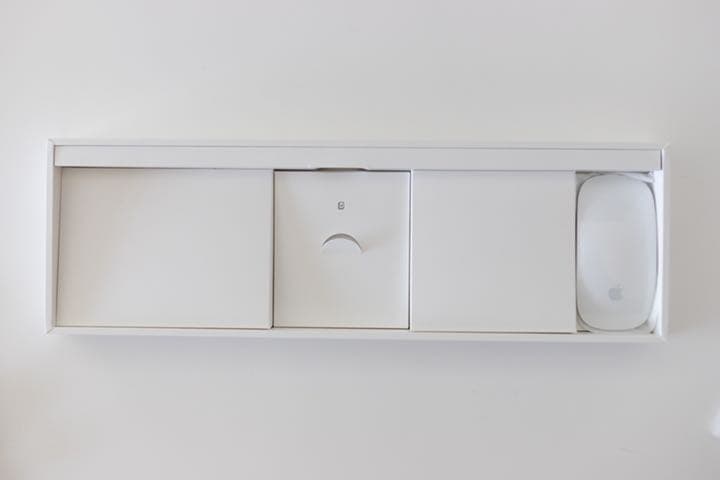 Apple iMac ＋ keyboard / mouse